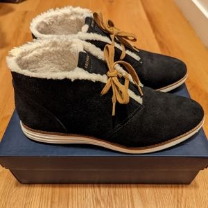 Cole Haan winter shoes size 10